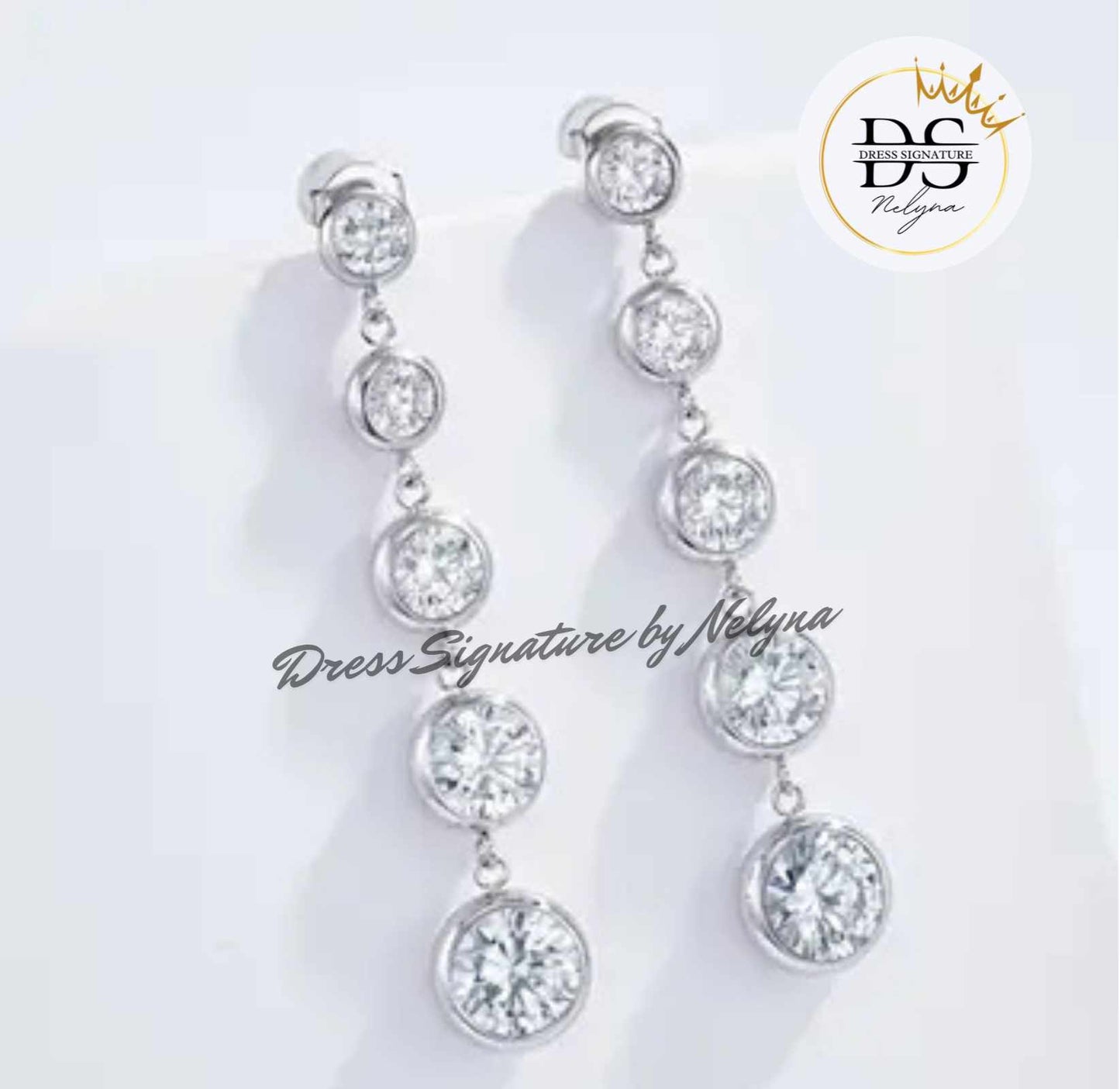 Boucle d'oeille pendante strass