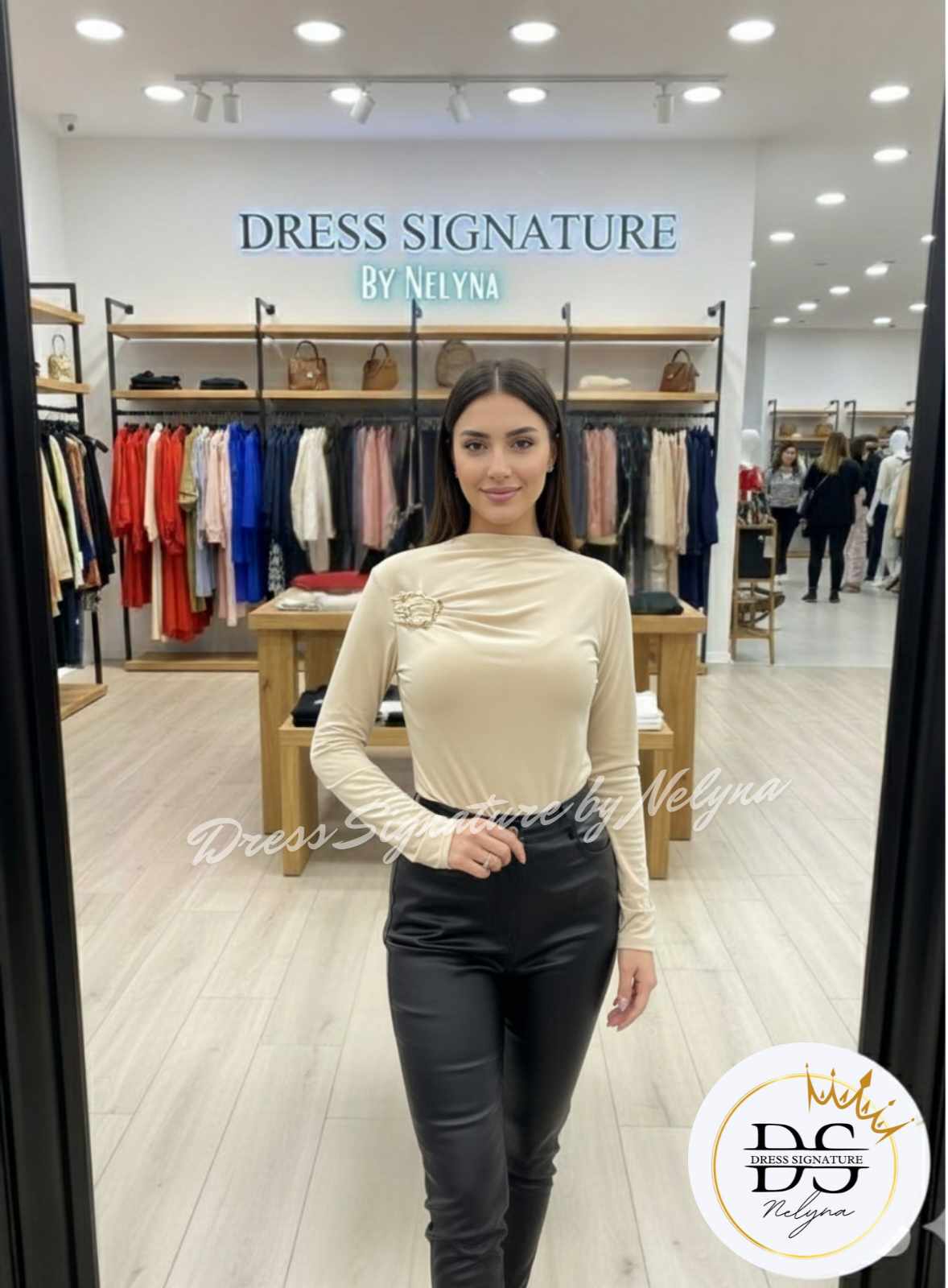 Top chic avec boucle (PC)